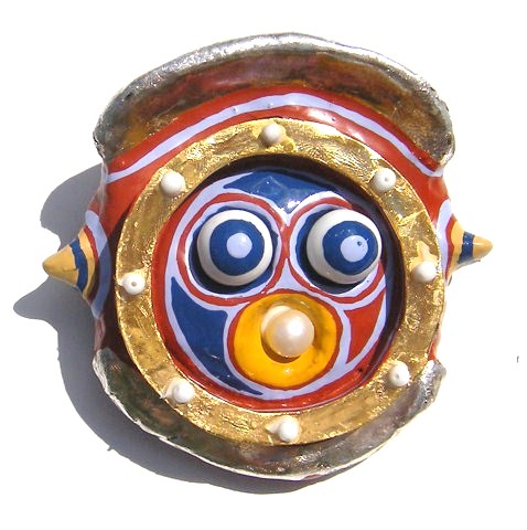 Fibula Orpheus ( Pearl )

Orpheus  is an important figure from Greek Mythology, the inspiration for subsequent Orhic cults, much of the literature, poetry and drama of ancient Greece and Rome and, due to his association with singing and the lyre, much dramatic Western classical music.