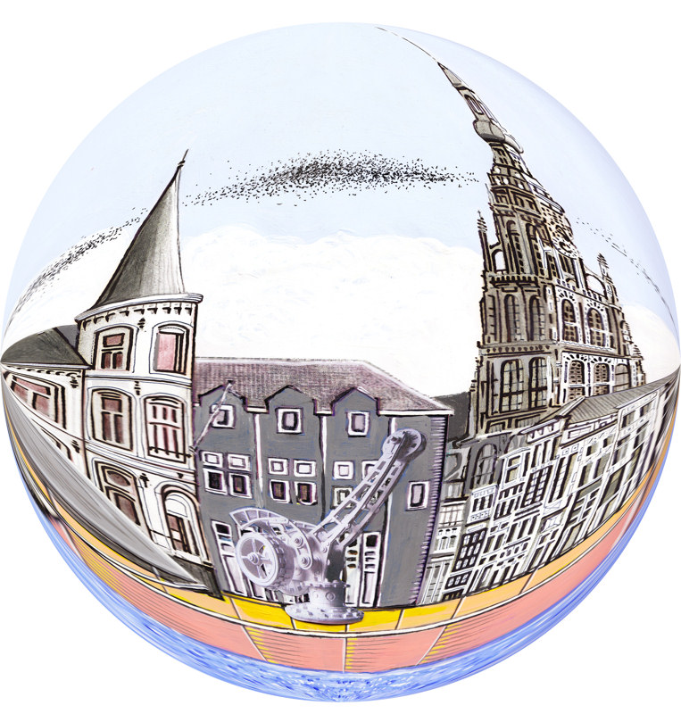 Fish-Eye Breda tower with harbourcrane